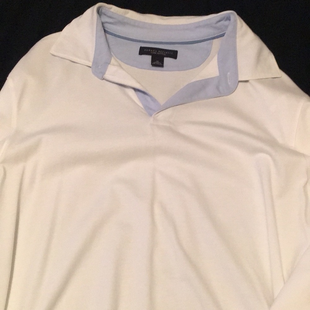 Banana Republic Long Sleeve with Baby Blue Collar